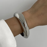 Éclat Curve | Sculptural Open Cuff Bracelet