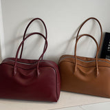 Linea Classic | Structured Shoulder Bag with Zip Closure